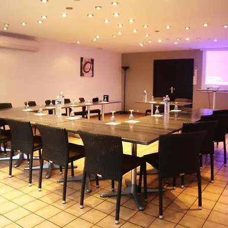 Logis - Restaurant Le Grill Hotel Lons-le-Saunier